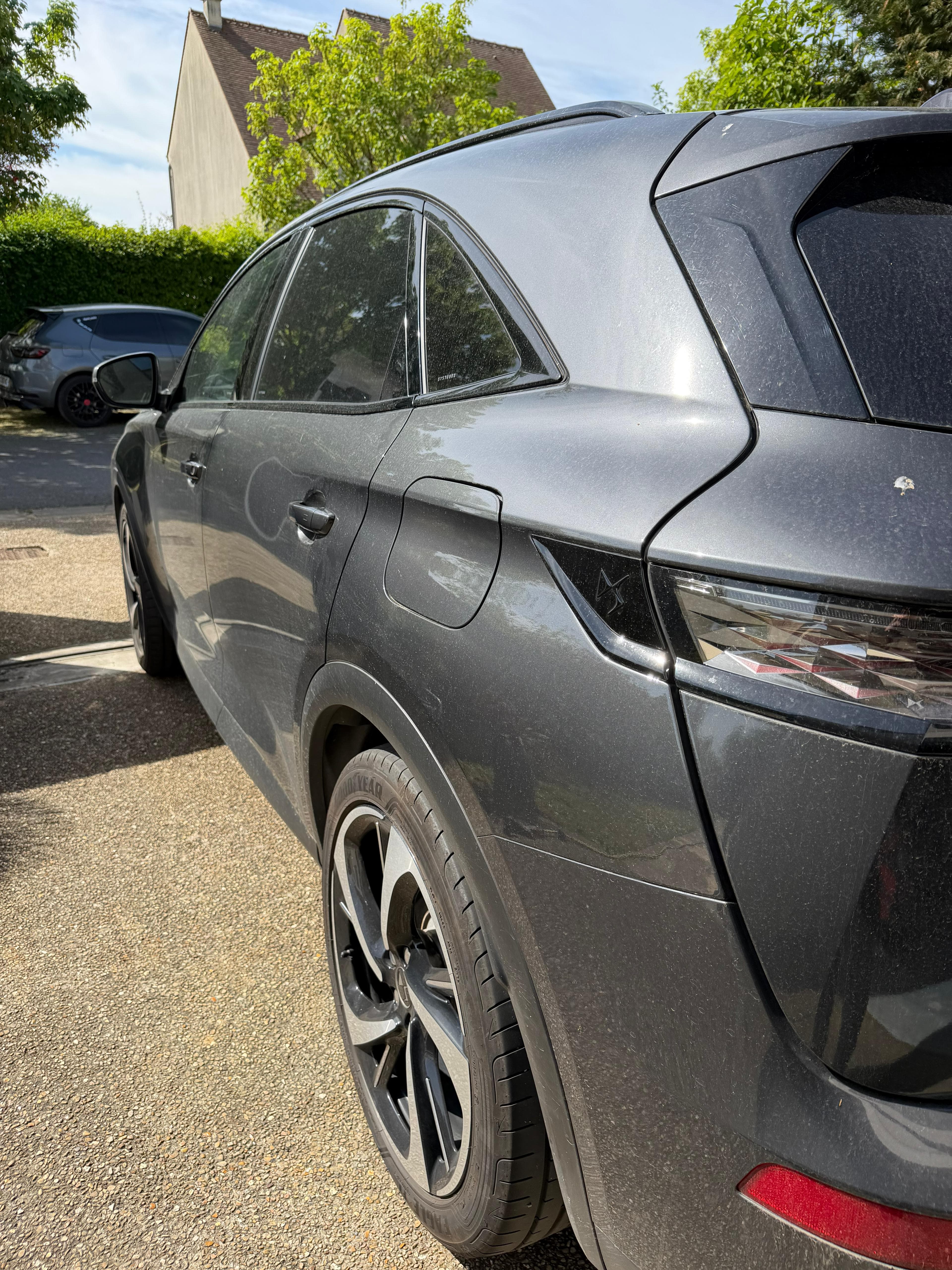 Exterieur vehicule avant apres lavage CLEAN CARS MRQS, Avant