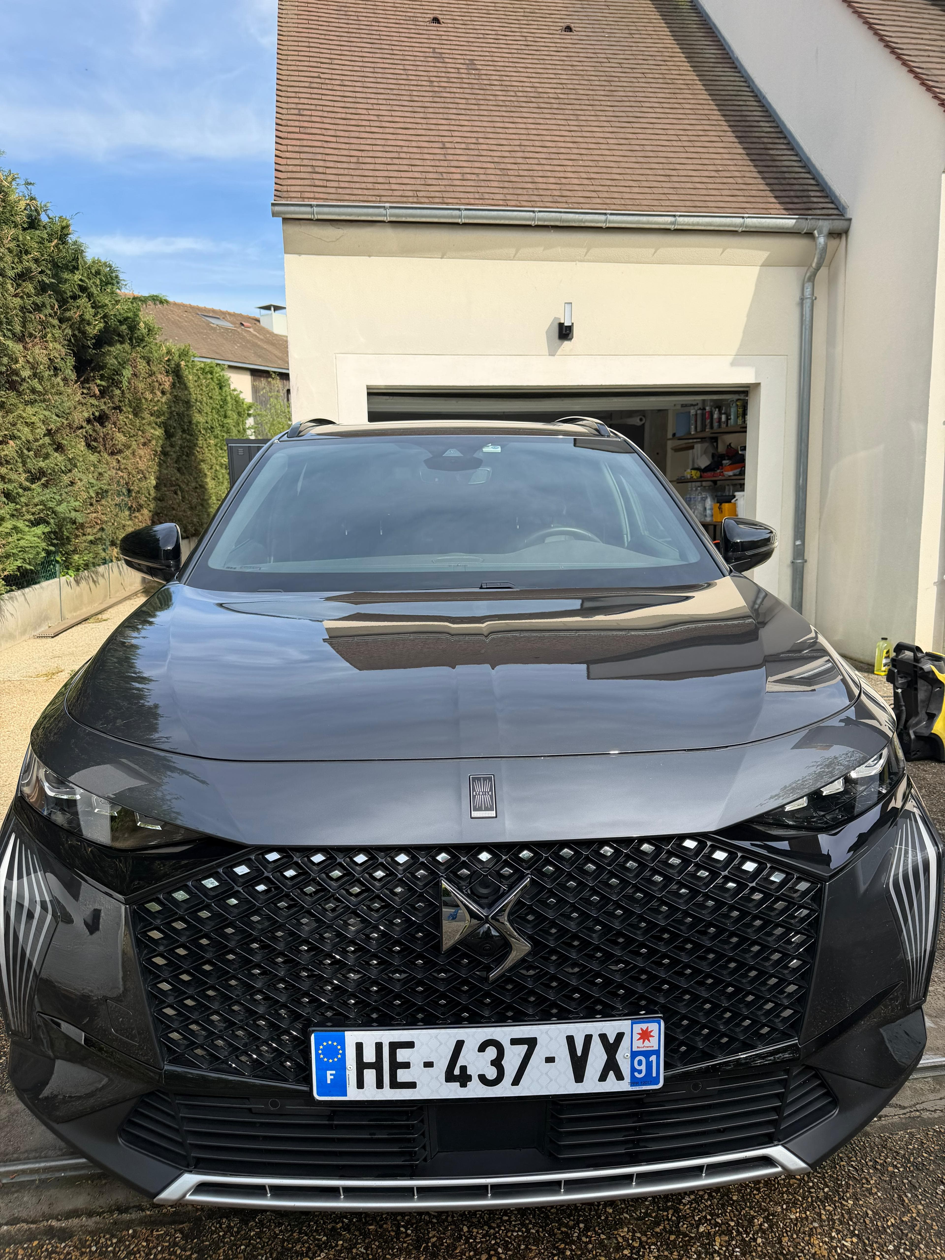 Carrosserie avant apres lavage exterieur CLEAN CARS MRQS, Après