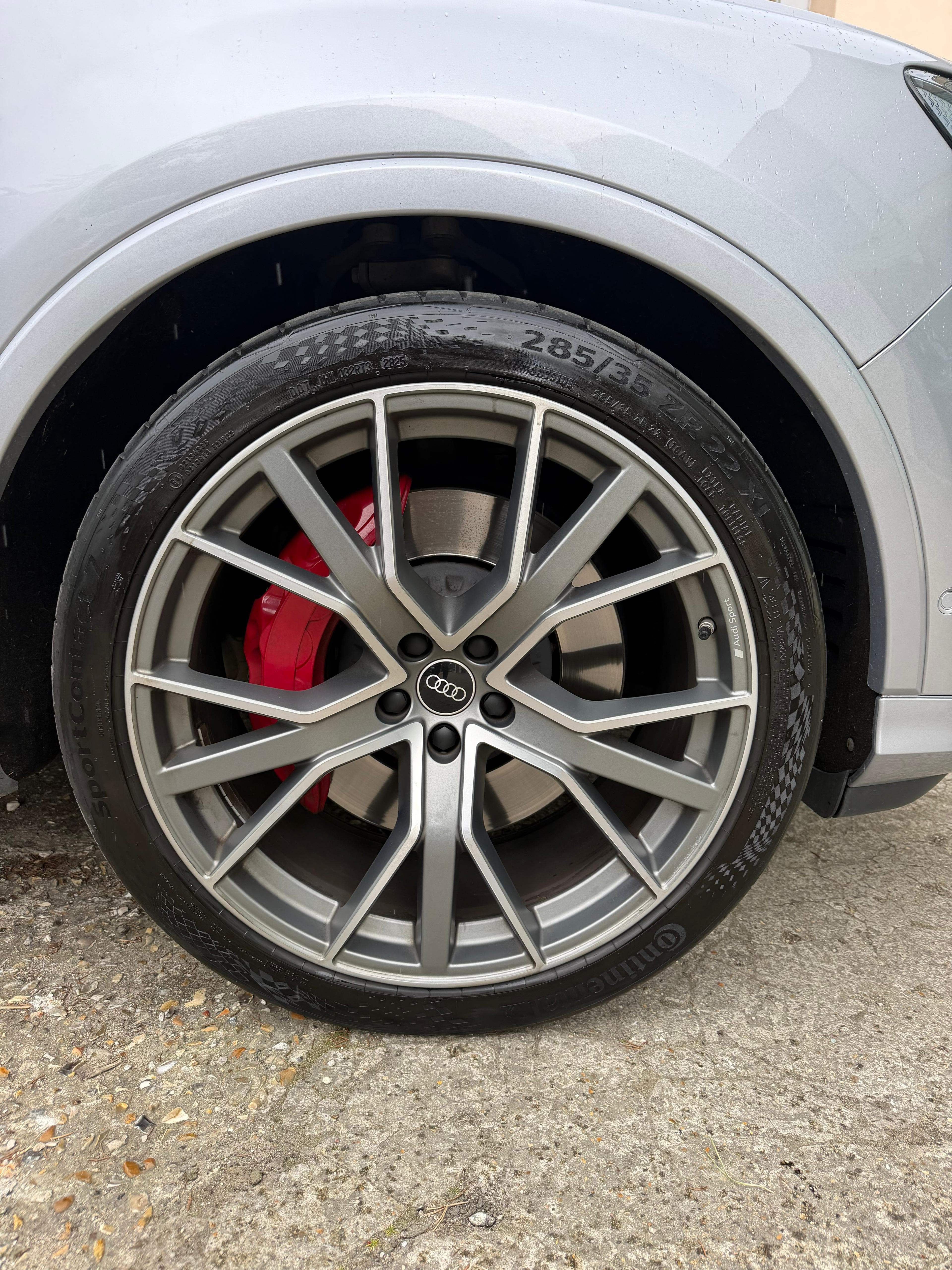 Jante avant apres nettoyage CLEAN CARS MRQS, Après